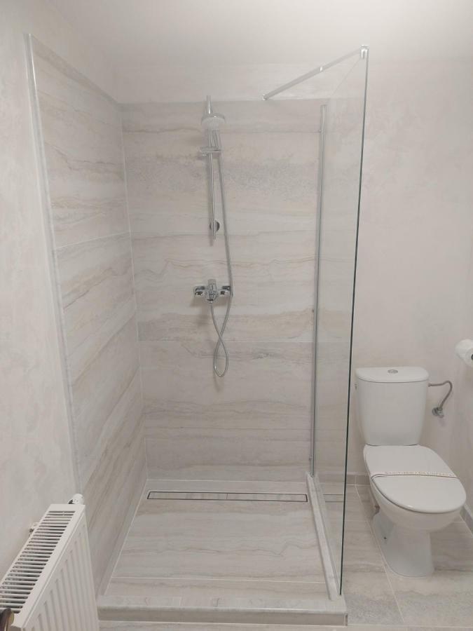Casa Luca Hotel Moldova Noua Екстериор снимка