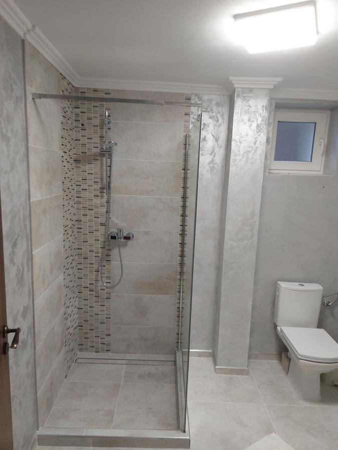 Casa Luca Hotel Moldova Noua Екстериор снимка
