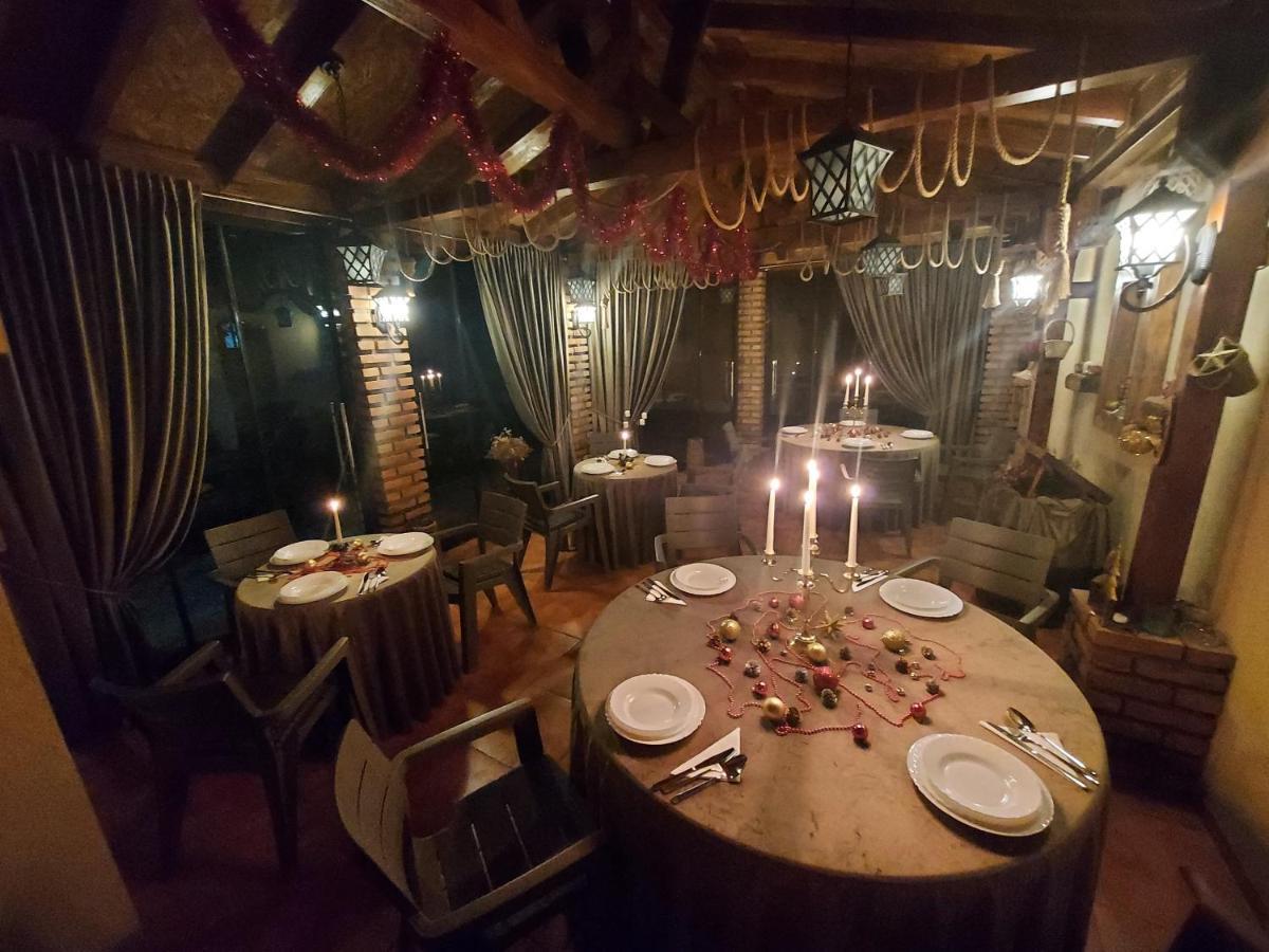 Casa Luca Hotel Moldova Noua Екстериор снимка