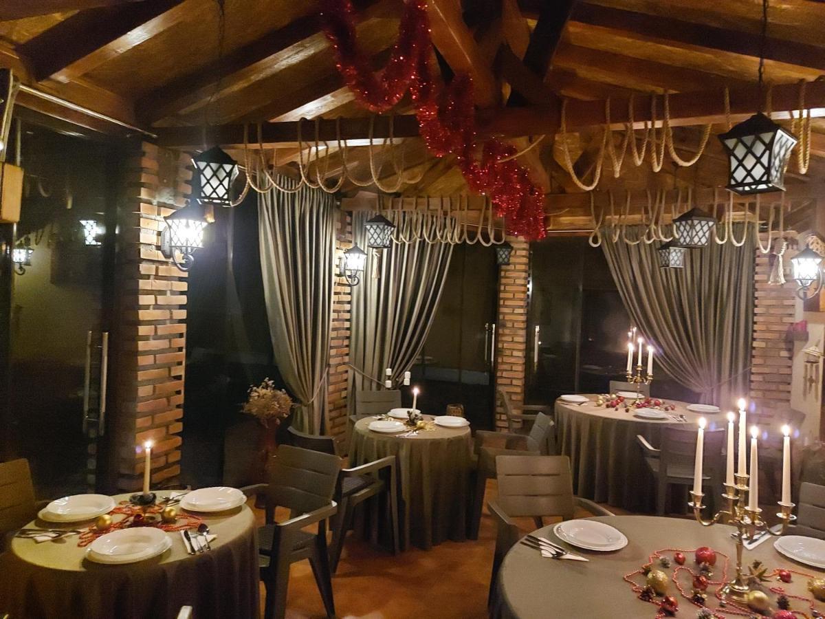 Casa Luca Hotel Moldova Noua Екстериор снимка