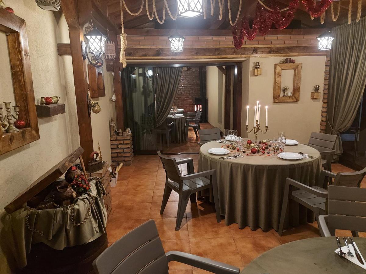 Casa Luca Hotel Moldova Noua Екстериор снимка